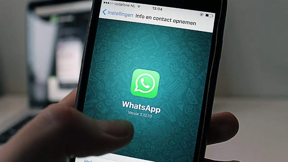 Como borrar una historia de WhatsApp al momento